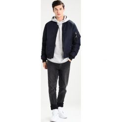 GStar CALOW RAGLAN HOODED SW L/S Bluza z kapturem grey heather. Bluzy nierozpinane męskie marki G-Star. W wyprzedaży za 375.20 zł.