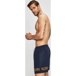 Calvin Klein Jeans - Szorty kąpielowe. Kąpielówki męskie Calvin Klein Jeans. W wyprzedaży za 229.90 zł.