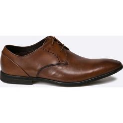 Clarks - Półbuty. Eleganckie półbuty męskie marki Clarks. W wyprzedaży za 219.90 zł.
