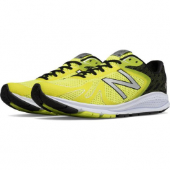 New Balance Vazee MURGEYB. Brązowe buty do biegania męskie New Balance, z materiału. W wyprzedaży za 169.99 zł.