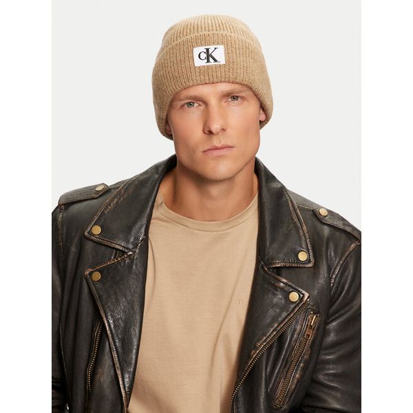 Czapka Calvin Klein. Brązowe czapki męskie Calvin Klein, na zimę, bez wzorów. Za 109.99 zł.