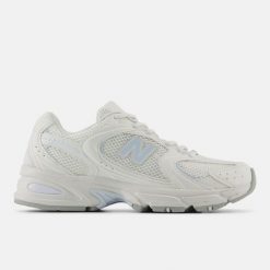 New Balance 530 U530CSD Sneakersy unisex. Białe buty sportowe na co dzień męskie New Balance, uniwersalny, bez wzorów, z gumy, klasyczne, bez ramiączek, bez kaptura, do biegania. Za 299.99 zł.