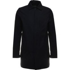 Scotch & Soda TECHNICAL TRENCH WITH SPECIAL ARTWORKS Krótki płaszcz midnight. Niebieskie płaszcze męskie Scotch & Soda, z bawełny. Za 849.00 zł.