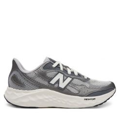 Buty do biegania New Balance. Szare buty do biegania męskie New Balance, bez wzorów, bez zapięcia, do biegania. Za 449.99 zł.