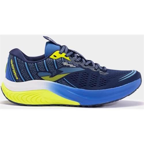 Buty do biegania męskie Joma Victory. Czarne buty do biegania męskie Joma, bez wzorów, z materiału, bez zapięcia, do biegania. Za 251.99 zł.