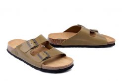 DR. BRINKMANN 600133-07 olive, klapki męskie. Zielone klapki i japonki męskie Dr. Brinkmann, bez wzorów, ze skóry. Za 284.90 zł.