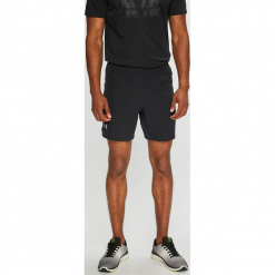 Under Armour - Szorty. Szare szorty sportowe męskie Under Armour, z materiału, sportowe. W wyprzedaży za 159.90 zł.
