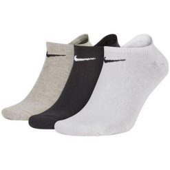 Skarpetki treningowe Nike SX2554-901 3 pack. Białe buty treningowe męskie Nike, bez wzorów, bez zapięcia, na fitness i siłownię. Za 49.90 zł.