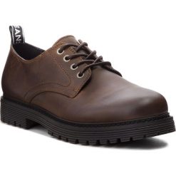 Półbuty TOMMY JEANS - Outdoor EM0EM00179 Winter Cognac 906. Codzienne półbuty męskie marki Tommy Jeans. W wyprzedaży za 359.00 zł.