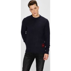 Calvin Klein - Sweter. Czarne swetry męskie Calvin Klein, z bawełny, z okrągłym kołnierzem, z krótkim rękawem. W wyprzedaży za 429.90 zł.