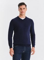 PAKO LORENTE – Granatowy bawełniany sweter v-neck. Niebieskie swetry męskie Pako Lorente, bez wzorów, z bawełny, bez kołnierzyka, bez ramiączek. Za 99.99 zł.