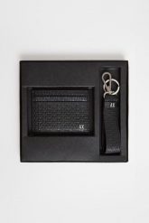 Brelok i portfel męski ARMANI EXCHANGE. Portfele męskie Armani Exchange, bez wzorów. Za 479.00 zł.