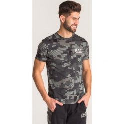 Wielokolorowy t-shirt EA7 w pstrokaty wzór. Białe t-shirty męskie EA7 Emporio Armani, l, bez wzorów, z bawełny, bez kołnierzyka, bez ramiączek. Za 111.60 zł.