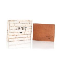 MUSTANG Udine Wallet Side Opening MĘSKI SKÓRZANY PORTFEL PREMIUM POJEMNY NA KARTY SKÓRA COGNAC 06.101931. Brązowe portfele męskie Mustang, bez wzorów, ze skóry. Za 159.99 zł.