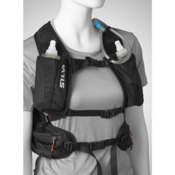 Plecak biegowy Silva Strive Mountain Pack 17+3. Czarne plecaki męskie Silva, bez wzorów. Za 468.10 zł.