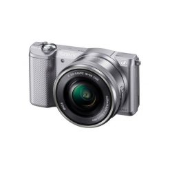 Produkt z outletu: Aparat SONY Alpha A5000 ILCE5000LS Srebrny. Akcesoria fotograficzne SONY. Za 1,528.20 zł.