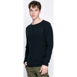 Dissident - Sweter. Czarne swetry męskie Dissident, z bawełny, z okrągłym kołnierzem, z krótkim rękawem. W wyprzedaży za 34.90 zł.