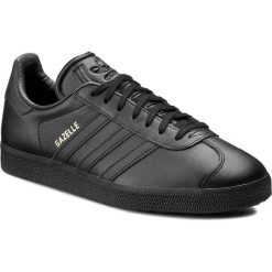 Buty adidas - Gazelle BB5497 Cblack/Cblack/Goldmt. Czarne buty sportowe na co dzień męskie marki ADIDAS, z materiału. W wyprzedaży za 269.00 zł.