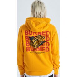 Bluza z kapturem z kolekcji Noble Vandals - Żółty. Bluzy nierozpinane męskie marki Cropp. Za 129.99 zł.
