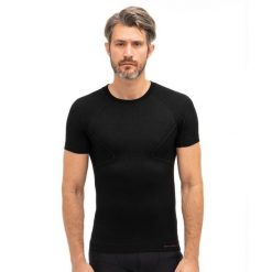 Koszulka wełniana z krótkim rękawem męska Brubeck ACTIVE WOOL. Czarne bielizna termoaktywna męska Brubeck, m, bez wzorów, z elastanu, bez ramiączek. Za 197.00 zł.