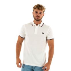 Koszulka Polo Fred Perry z Podwójnym Obszyciem Biało-Czerwono-Granatowa. Białe koszulki polo męskie Fred Perry, m, bez wzorów, z bawełny, bez kołnierzyka, bez ramiączek. Za 379.20 zł.
