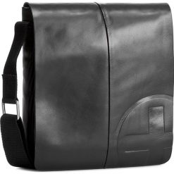 Saszetka STRELLSON - Jones 4010000120 Black 900. Saszetki męskie marki Strellson. W wyprzedaży za 349.00 zł.