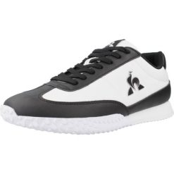 Tenisówki Le Coq Sportif Model Veloce I Kolor Czarny. Czarne trampki męskie le coq sportif, bez wzorów, ze skóry, bez zapięcia. W wyprzedaży za 296.80 zł.
