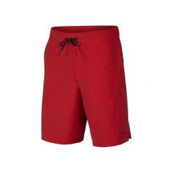 Oakley Ace Volley 18 Red Line L. Szorty sportowe męskie marki Oakley. W wyprzedaży za 125.00 zł.