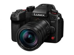 Panasonic LUMIX DC-GH7 + 12-60mm F/2.8-4 Leica. Bezlusterkowce PANASONIC. Za 12,990.00 zł.