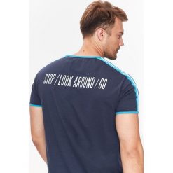 T-SHIRT MĘSKI Z KONTRASTOWYMI PASKAMI. T-shirty męskie marki TOP SECRET. W wyprzedaży za 19.99 zł.