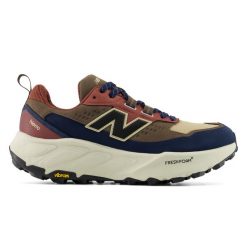 Buty męskie New Balance Fresh Foam X Hierro Trek MHIET5D9 – brązowe. Brązowe buty do biegania męskie New Balance, bez wzorów, bez zapięcia, do biegania. Za 749.99 zł.