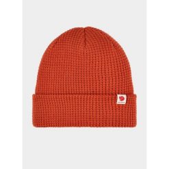 Czapka na zimę Fjallraven Tab Hat - cabin red. Czerwone czapki męskie Fjällräven, na zimę, bez wzorów, sportowe. Za 150.99 zł.