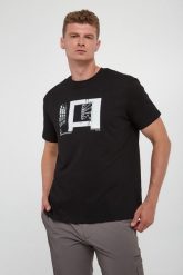 T-shirt męski z nadrukiem ARMANI EXCHANGE. T-shirty męskie Armani Exchange, m, bez wzorów, bez kołnierzyka, bez ramiączek. Za 289.00 zł.
