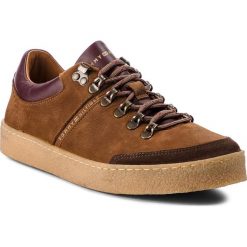 Półbuty TOMMY HILFIGER - Crepe Outsole Hiking FM0FM01676 Coffee 211. Codzienne półbuty męskie marki Tommy Hilfiger. W wyprzedaży za 349.00 zł.