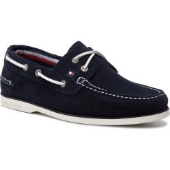 Mokasyny TOMMY HILFIGER - Classic Suede Boatshoe FM0FM02112 Midnight 403. Mokasyny męskie marki Tommy Hilfiger. Za 449.00 zł.