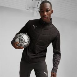 Kurtka Puma Individual Winterized Jacket, Mężczyźni. Czarne kurtki męskie Puma, l, bez wzorów, z poliesteru, sportowe, bez ramiączek, bez kaptura. W wyprzedaży za 390.00 zł.