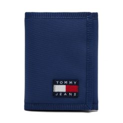 Portfel Tommy Jeans. Niebieskie portfele męskie Tommy Jeans, bez wzorów, z jeansu. Za 139.99 zł.