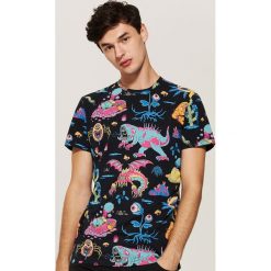 T-shirt z nadrukiem Rick and Morty - Czarny. Czarne t-shirty męskie House, z nadrukiem. Za 59.99 zł.