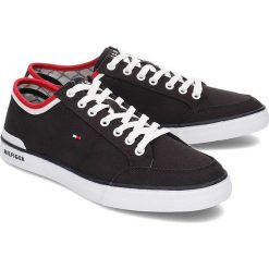 Tommy Hilfiger Tommy Hilfiger Core Corporate - Trampki Męskie - FM0FM00543 403 45. Trampki męskie marki Tommy Hilfiger. Za 339.00 zł.
