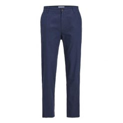 Spodnie Jack & Jones Stace Chino granatowe. Niebieskie eleganckie spodnie męskie Jack&Jones, bez wzorów, sportowe. Za 253.76 zł.
