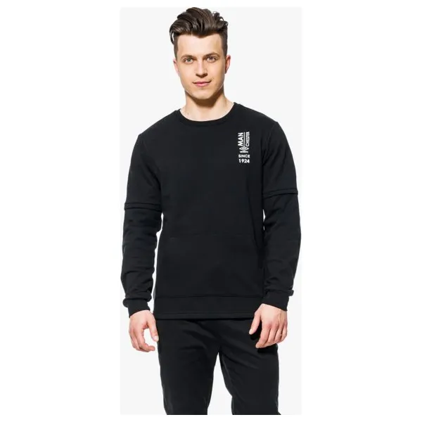 Umbro Bluza Bat , czarny, rozmiar M. Czarne bluzy nierozpinane męskie Umbro, m, bez wzorów, z bawełny, bez ramiączek, bez kaptura. W wyprzedaży za 63.99 zł.
