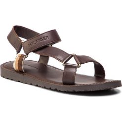 Sandały TOMMY HILFIGER - Strappy Leather Sandal FM0FM02119 Coffee Bean 212. Sandały męskie Tommy Hilfiger. Za 299.00 zł.
