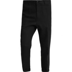 Samsøe & Samsøe WOLF PANTS Spodnie materiałowe black. Czarne spodnie na co dzień męskie Samsøe & Samsøe, z bawełny. Za 499.00 zł.