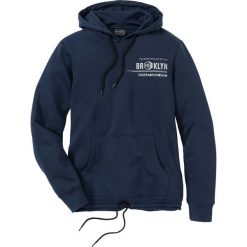 Bluza zimowa z kapturem Slim Fit bonprix ciemnoniebieski. Bluzy z kapturem męskie marki bonprix. Za 44.99 zł.