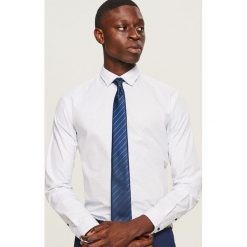 Koszula z mikroprintem slim fit - Biały. Białe koszule męskie Reserved. Za 99.99 zł.