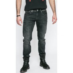 Pepe Jeans - Jeansy Hatch. Szare jeansy męskie Pepe Jeans, bez wzorów, z bawełny, z obniżonym stanem. W wyprzedaży za 179.90 zł.
