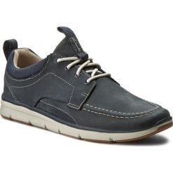 Półbuty CLARKS - Orson Bay 261236207 Navy Nubuck. Codzienne półbuty męskie marki Clarks. Za 429.00 zł.