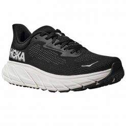 Buty do biegania męskie Hoka One One Arahi 7. Czarne buty do biegania męskie HOKA, bez wzorów, bez zapięcia, do biegania. W wyprzedaży za 602.40 zł.