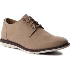 Półbuty CLARKS - Glaston Walk 261322517 Sand Nubuck. Codzienne półbuty męskie marki Clarks. W wyprzedaży za 229.00 zł.