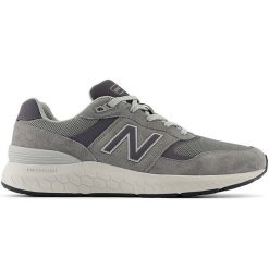 Buty męskie New Balance MW880CA6 – szare. Szare buty treningowe męskie New Balance, bez wzorów, z gumy, bez zapięcia, na fitness i siłownię. Za 299.99 zł.